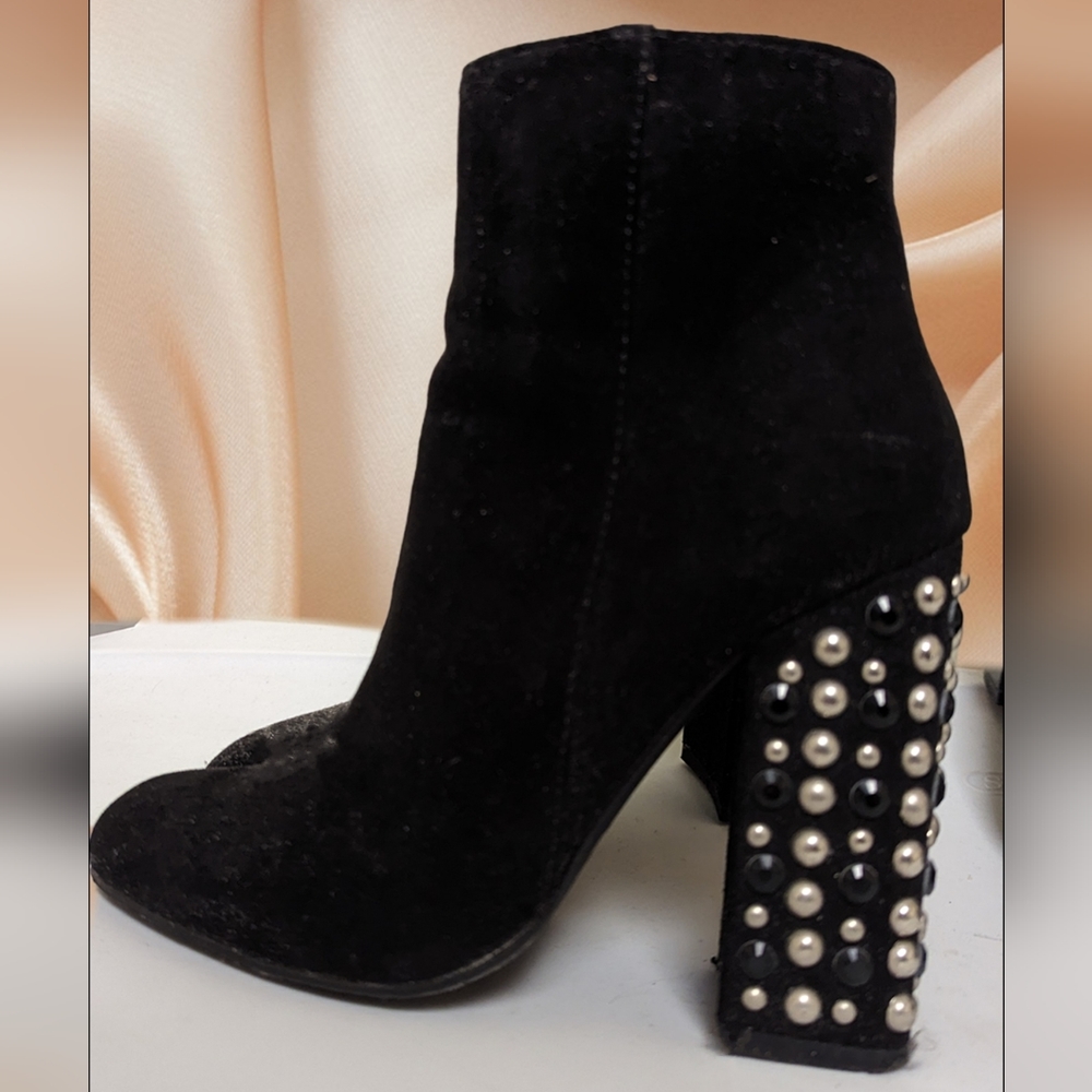 NEVER WORN Bejeweled suede black booties
